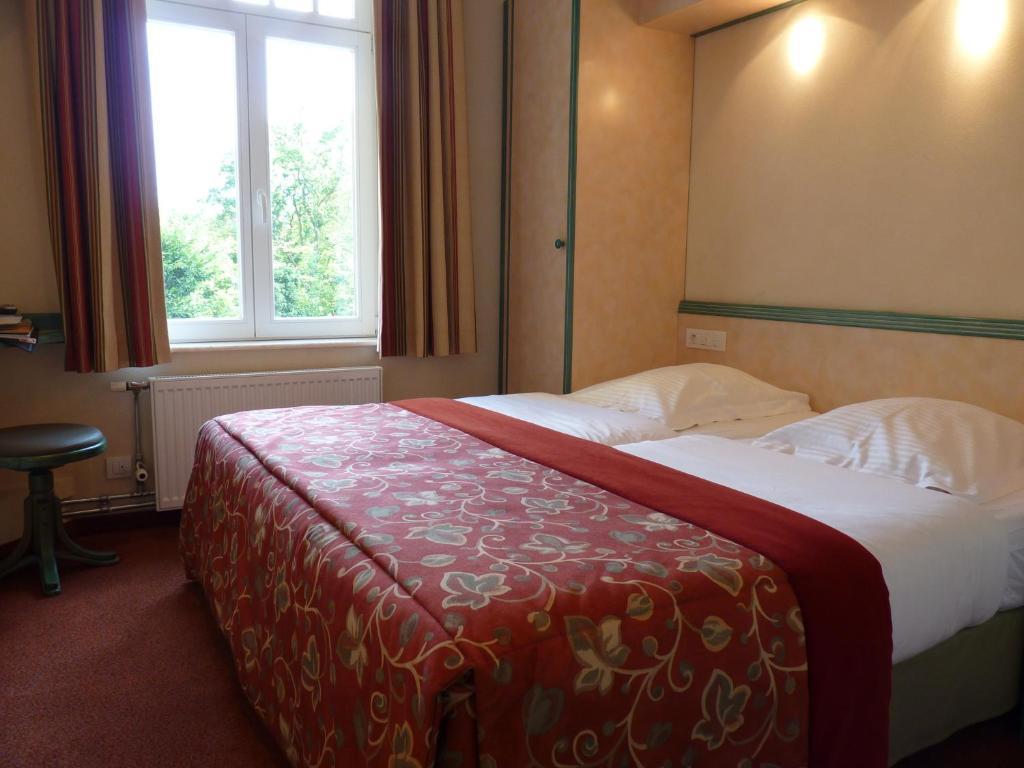 Les Tilleuls Hotel Jupille Екстериор снимка